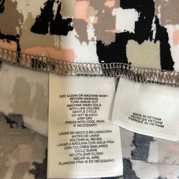 Kasper skirt slinky pink gray white geometric a-line Small FIRM on PRICE - Picture 2 of 3